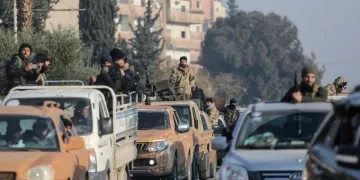 Suriye’de muhalifler ilerliyor: Şam’a 20 kilometre yaklaştılar!