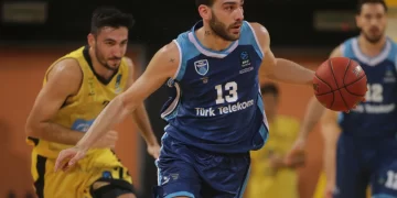 Türk Telekom, Aris’i Ankara’da devirdi!