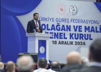 Türkiye Güreş Federasyonu’nun başkanlığına Taha Akgül seçildi!