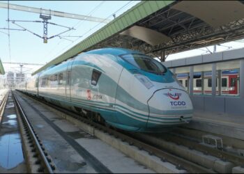 Bakan Uraloğlu: Ülke nüfusunun yüzde 51’ine yüksek hızlı tren hizmeti veriyoruz