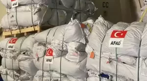 Iyilik Gemisi Insani Yardim Malzemesi1 habermeydan