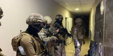 FETÖ’ye yönelik Jandarma tarafından “KISKAÇ-33″ operasyonları düzenlendi