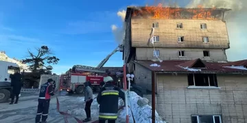 Bakanlardan Kartalkaya yangınına ilişkin açıklama
