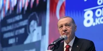 Erdoğan: Milletimizle birlikte hedeflerimizin peşinden gidiyoruz