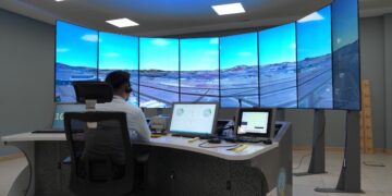 Milli hava trafik kontrolörü eğitim simülatörü operasyonlar için hazır