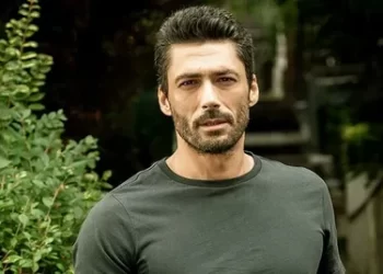 Sandık Kokusu Dizisinin Hakan’ı Pamir Pekin Kimdir? Hangi Dizi Ve Filmlerde Rol Aldı?