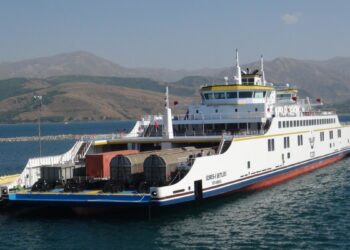 Türkiye’nin en büyük feribotları Van Gölü’nde hizmet  veriyor