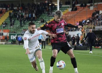 Alanyaspor, Konyaspor karşısında 3 puanı 2 golle aldı!