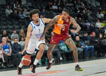 Anadolu Efes, Galatasaray’ı farklı geçti!