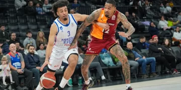 Anadolu Efes, Galatasaray’ı farklı geçti!