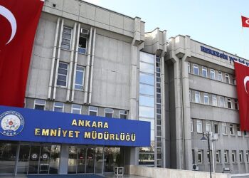 İçişleri Bakanı Yerlikaya, polis müdürleri Alp Arslan ve Oben Özay’ın ihraçlarını onayladı