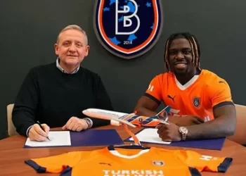 Başakşehir, Festy Ebosole’yi kadrosuna kattı!