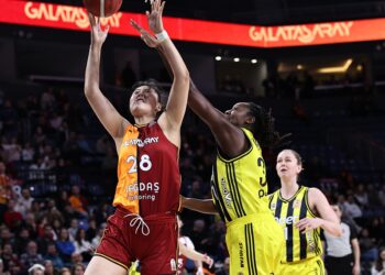 Basketbol’da, kadınlar derbisini Fenerbahçe Opet kazandı!