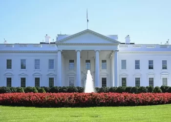 Beyaz Saray, tüm federal hibe ve kredi dağıtımlarını durdurma kararı aldı