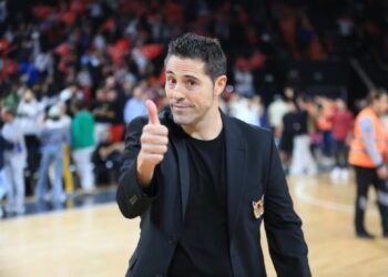 ÇBK Mersin’de, Koç Lapena ile yollar ayrıldı!