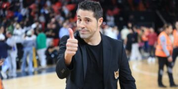 ÇBK Mersin’de, Koç Lapena ile yollar ayrıldı!