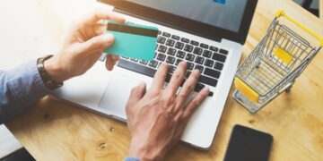 E-ihracatta Avrupa’da tekstil, Orta Doğu’da kozmetik ürünler öne çıktı