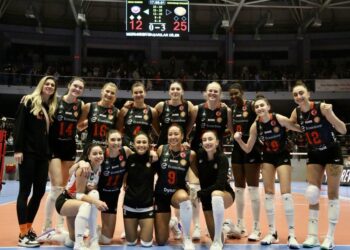 Eczacıbaşı Dynavit, Aras Kargo’yu set vermeden geçti!