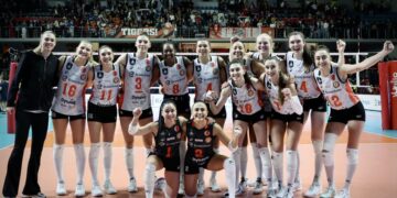 Eczacıbaşı Dynavit, Fenerbahçe Medicana’yı karar setinde devirdi!