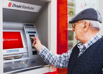 Emekli maaşlarına ek 3 bin TL verilecek!