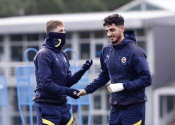 Fenerbahçe’den, 2 sakatlık açıklaması!
