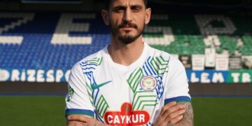 Fenerbahçe, Samet Akaydin ayrılığını açıkladı!