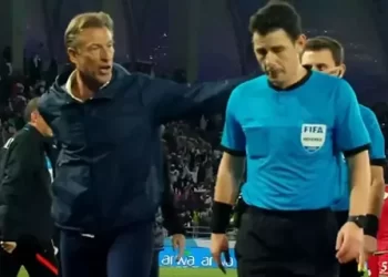 Körfez Kupası Yarı Finali’nde, Halil Umut Meler’e büyük tepki!