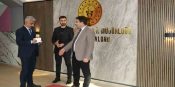 Muş Gençlik ve Spor il müdürü Taşdemir, yenilenen spor tesislerini inceledi!