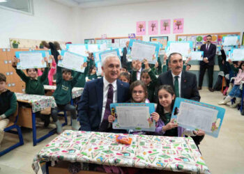 Muş’ta, 104 bin 641 öğrenci birinci dönem karnelerini aldı!