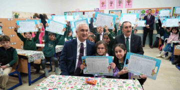 Muş’ta, 104 bin 641 öğrenci birinci dönem karnelerini aldı!