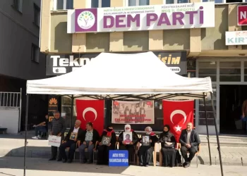 Muşlu ailelerin evlat nöbeti kararlılıkla sürüyor!