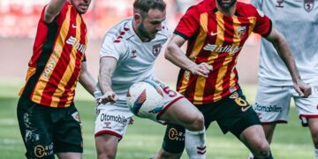 Samsunspor, Kayseri deplasmanında 3 puanı tek golle aldı!