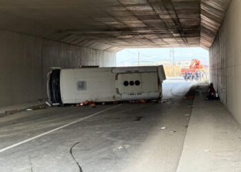 İşçi servisi devrildi! 4 kişi hayatını kaybetti