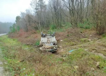 Sinop’ta, takla atan otomobilde 1’i çocuk 5 kişi yaralandı!