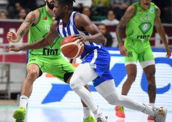 TOFAŞ 82-90 FC Porto