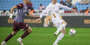 Trabzonspor, Antalyaspor önünde 3 puanı 5 golle aldı!