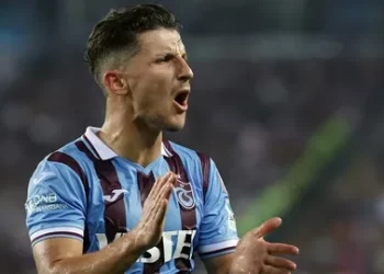 Trabzonspor, Enis Bardhi ayrılığını duyurdu!