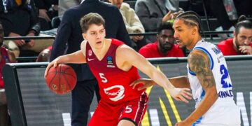 Türk Telekom, JL Bourg’u son çeyrekte geçti!