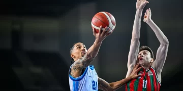 Türk Telekom, Karşıyaka’yı son çeyrekte geçti!