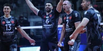 Ziraat Bankkart, Halkbank’ı 3-0’la geçti!