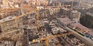 Bakan Kurum: Asrın inşasına 7/24 tam gaz devam