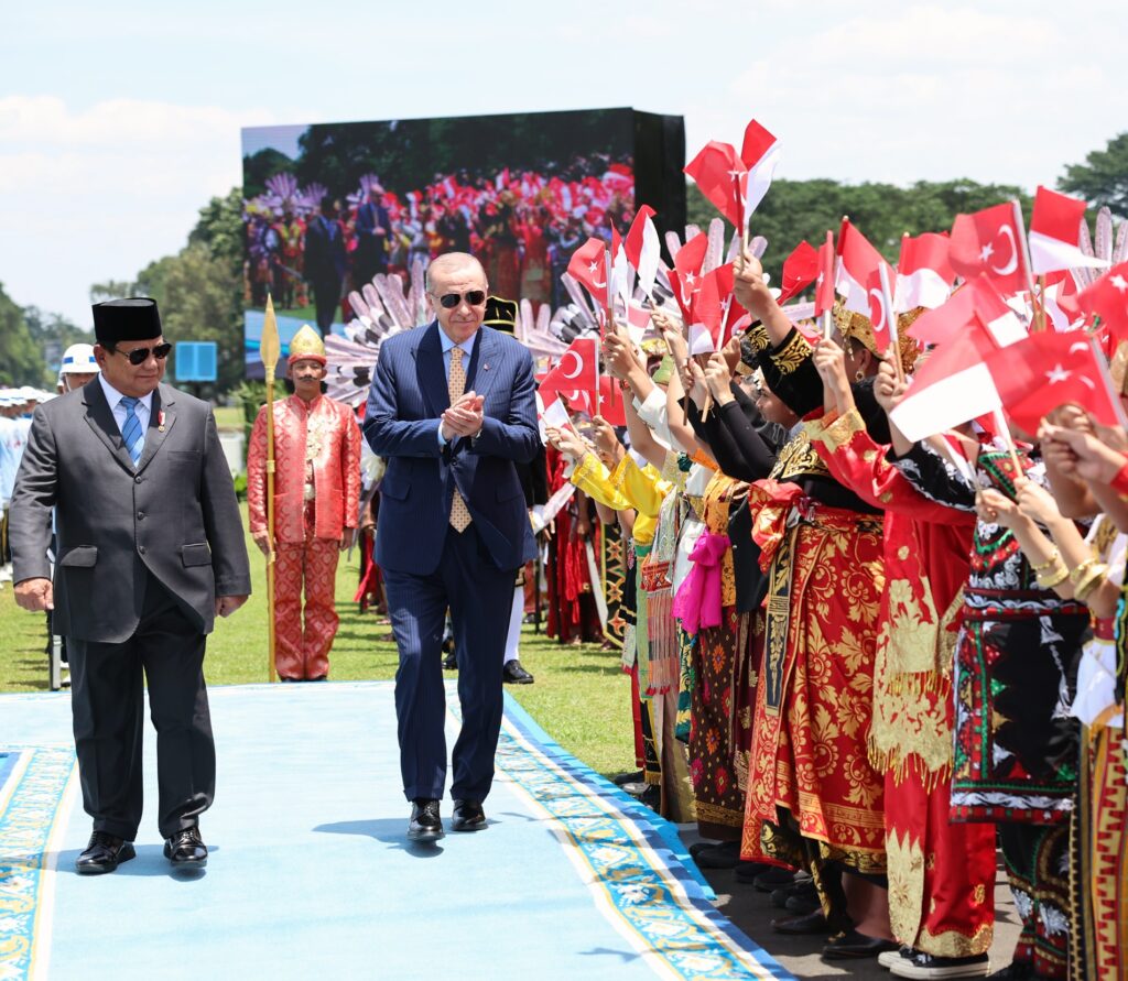 Endonezya Bogor Cumhurbaskanligi Sarayi habermeydan e1739348858548