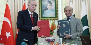 Türkiye ile Pakistan arasında 24 anlaşma imzalandı