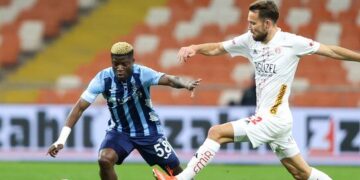 Adana Demirspor ile Antalyaspor puanları paylaştı!