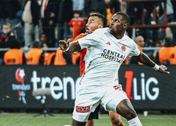 Adanaspor 1-1 Ümraniyespor