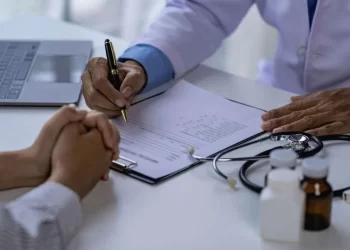 Aile hekimliklerinde yeni sisteme geçildi: İkamet değiştiren otomatik etkilenecek