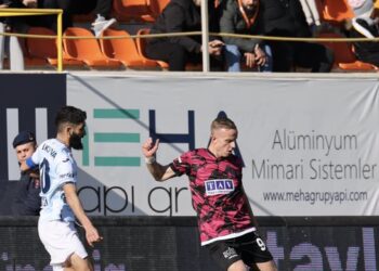 Alanyaspor’dan, Adana Demirspor karşısında müthiş geri dönüş!