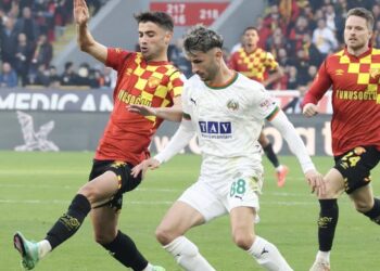 Alanyaspor, Göztepe’yi deplasmanda devirdi!