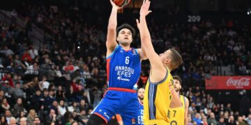 Anadolu Efes, Alba Berlin’i farklı geçti!