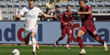 Antalyaspor, Hatayspor’u deplasmanda 3 golle geçti!